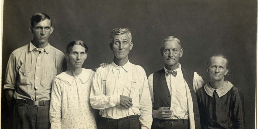 Joe and Fanny Carr, Mose Harmon, and Bill and Julia Harlan 1930 C Mike Disfarmer courtesy of the Edwynn Houk Gallery New York
