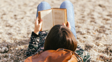 Buiten de deur lezen