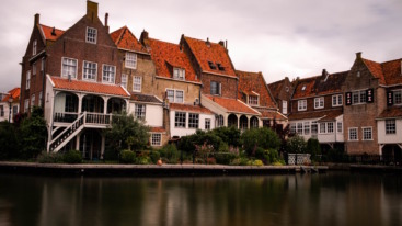 toerist in eigen stad