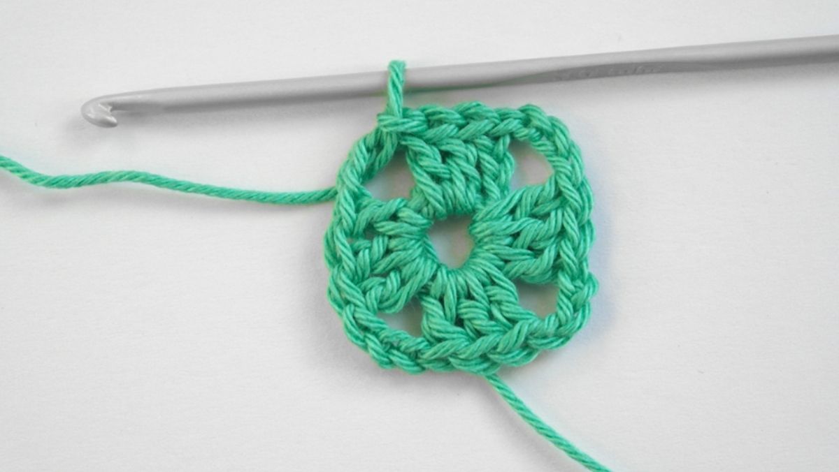 de achtste stap van de granny square