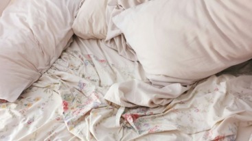 in slaap vallen in bed