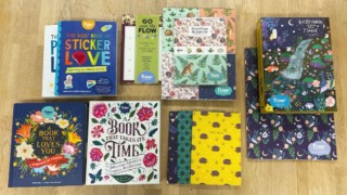 De producten in samenwerking met Hachette Book Group