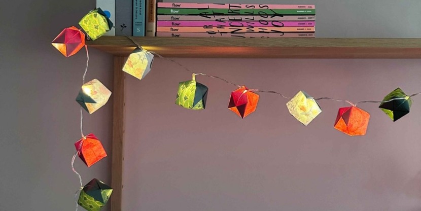 DIY Origami lichtjesslinger maken doe je zo.