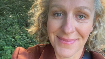 Aaf leert van een zelfhulpboek