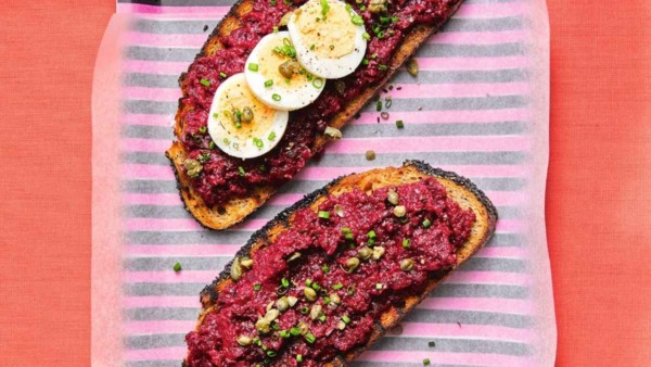 Vegetarisch recept: broodje biet americain