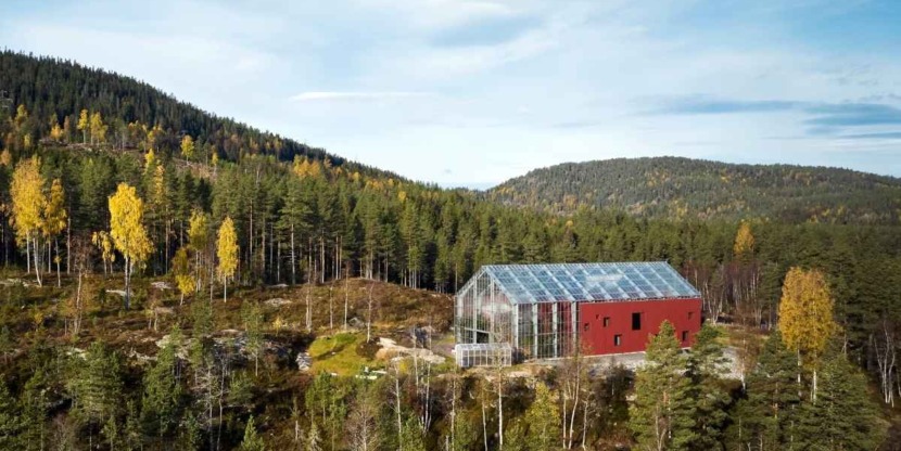 Margit-Kristine Solibakke Klev en haar gezin wonen in Noorwegen, in een kas.