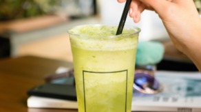 cortisol cocktail met een rietje
